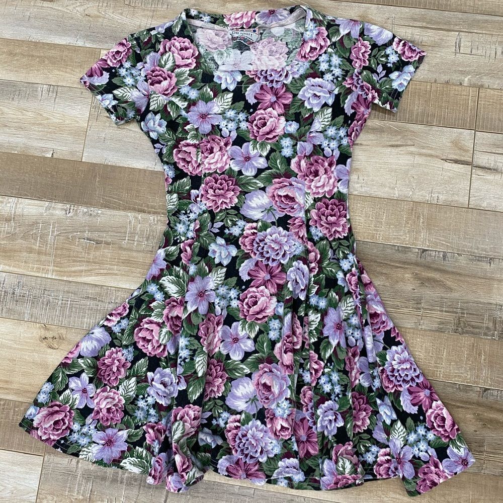 ⭐️ VINTAGE 90’s Babydoll Floral Printed Mini✨